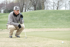 Golfers place 2nd at home