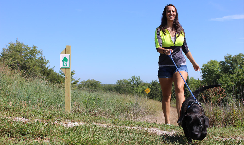 Douglas County Lake unveils walking trail
