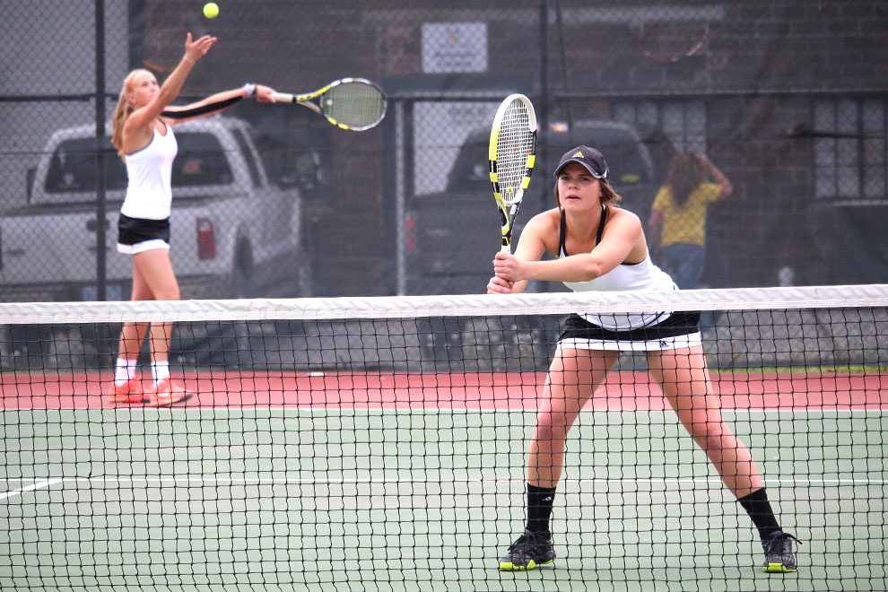 Womens tennis team hosts two matches in one day