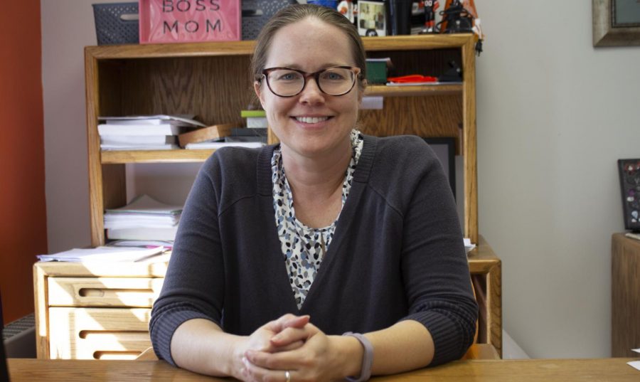 Associate Professor of Psychology Dr. Sara Crump  teaches PY111, or general psychology.