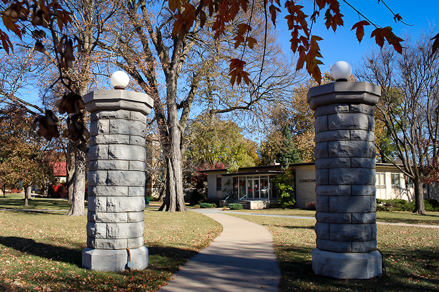 The Senatus Romanus organization arch is located at the southwest corner of Bakers campus. The class of 2021 is a member class of the Senatus Romanus class organization. 