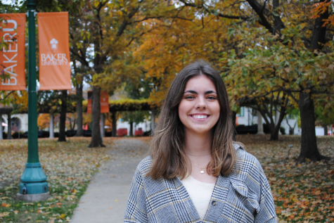 Sophomore Evelyn Roesner has started her own Instagram video series titled Bakerazzi. Roesner wants to highlight students on campus and help them to find the laughter in daily life.