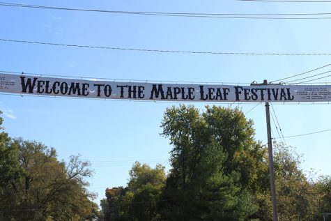 Baldwin City’s Maple Leaf Festival kicks off with opening parade