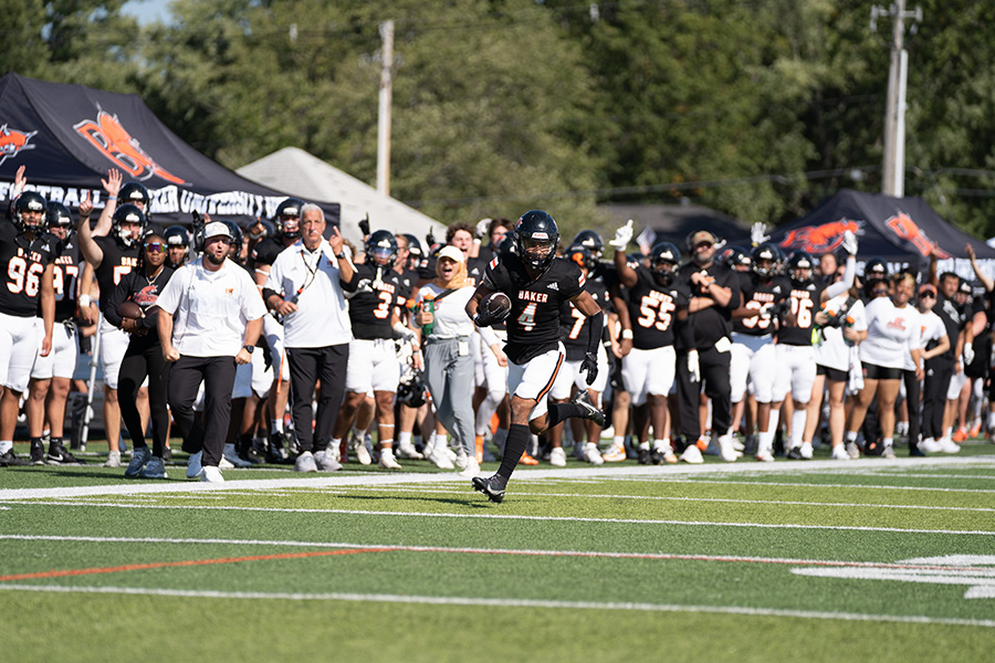 Baker football produces a late game thriller against Missouri Valley, winning 26-16