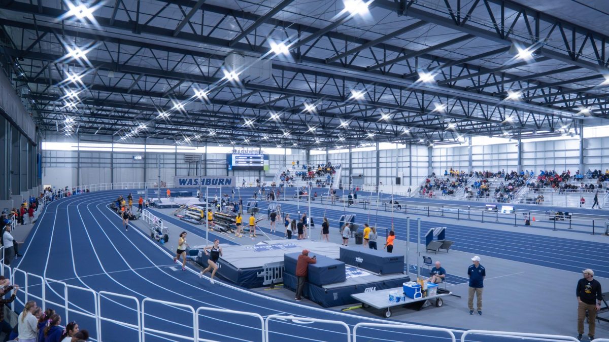 Indoor track @ washburn-09